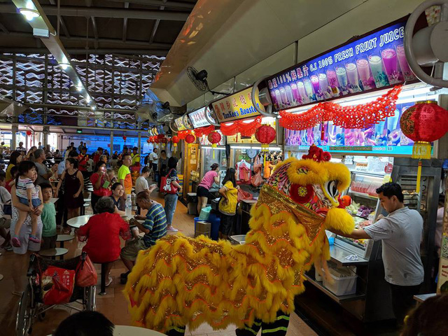 Vía Thần tài Trung Quốc không phải mùng 10 và chẳng ai mua vàng